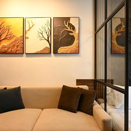 The Signature By Solessa Urban In Ladadika Apartmán