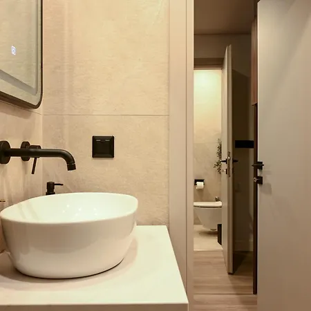 The Signature By Solessa Urban Suite In Ladadika Lejlighed